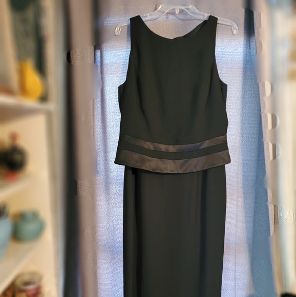 Beautiful Vintage Special Occasion Dress - Picture 5 of 6